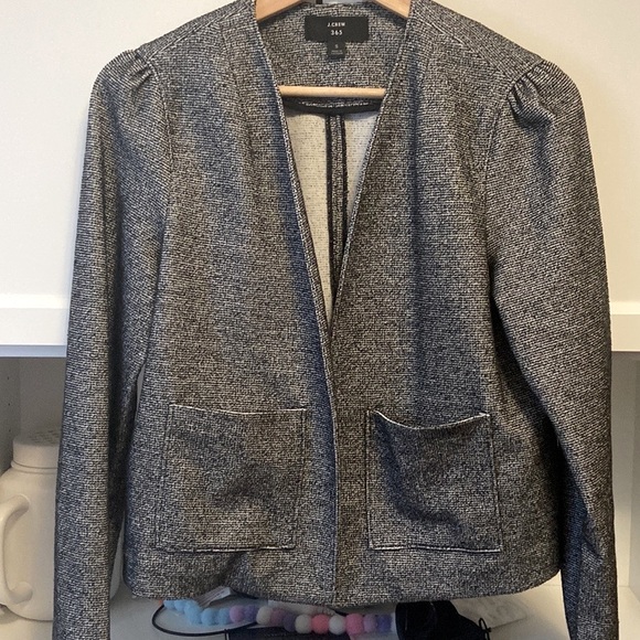 J Crew 375. Lightweight knit crop jacket. - Picture 3 of 3